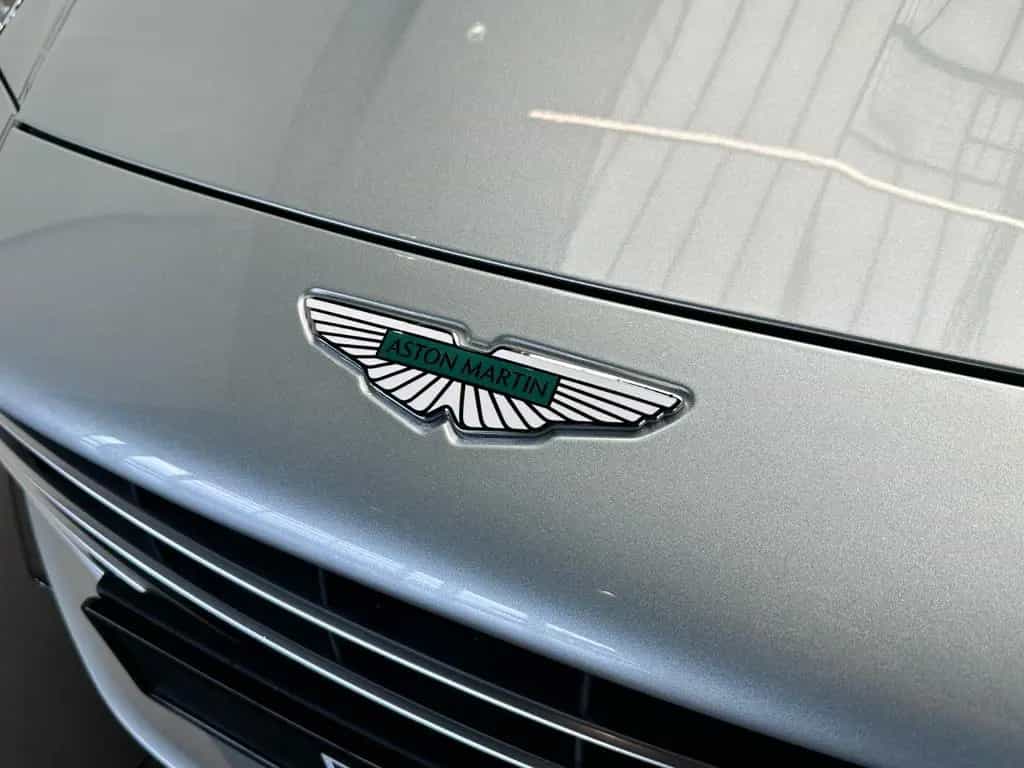 Aston Martin DB12 Volante -Titanium Silver -Havana Interieur null-photo-2