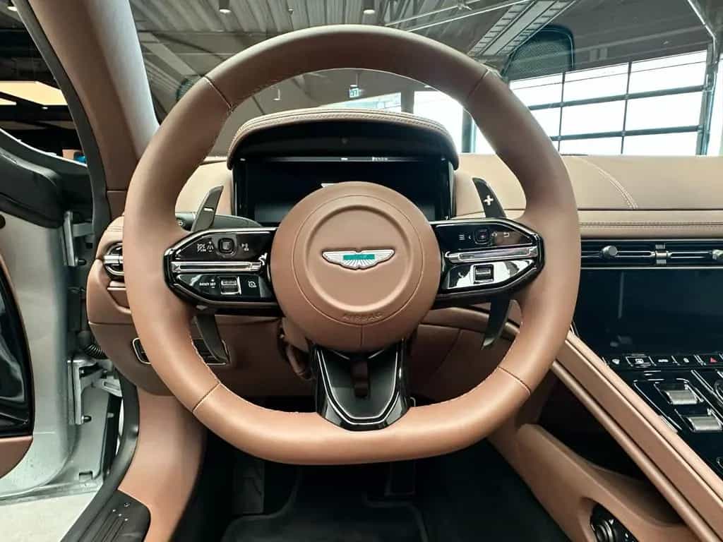 Aston Martin DB12 Volante -Titanium Silver -Havana Interieur null-photo-8