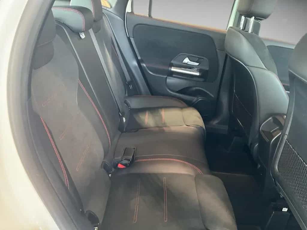 Mercedes-Benz GLA 200 AMG Panorama-Schiebedach 360 AUT Kam. LM 01/2022-photo-10
