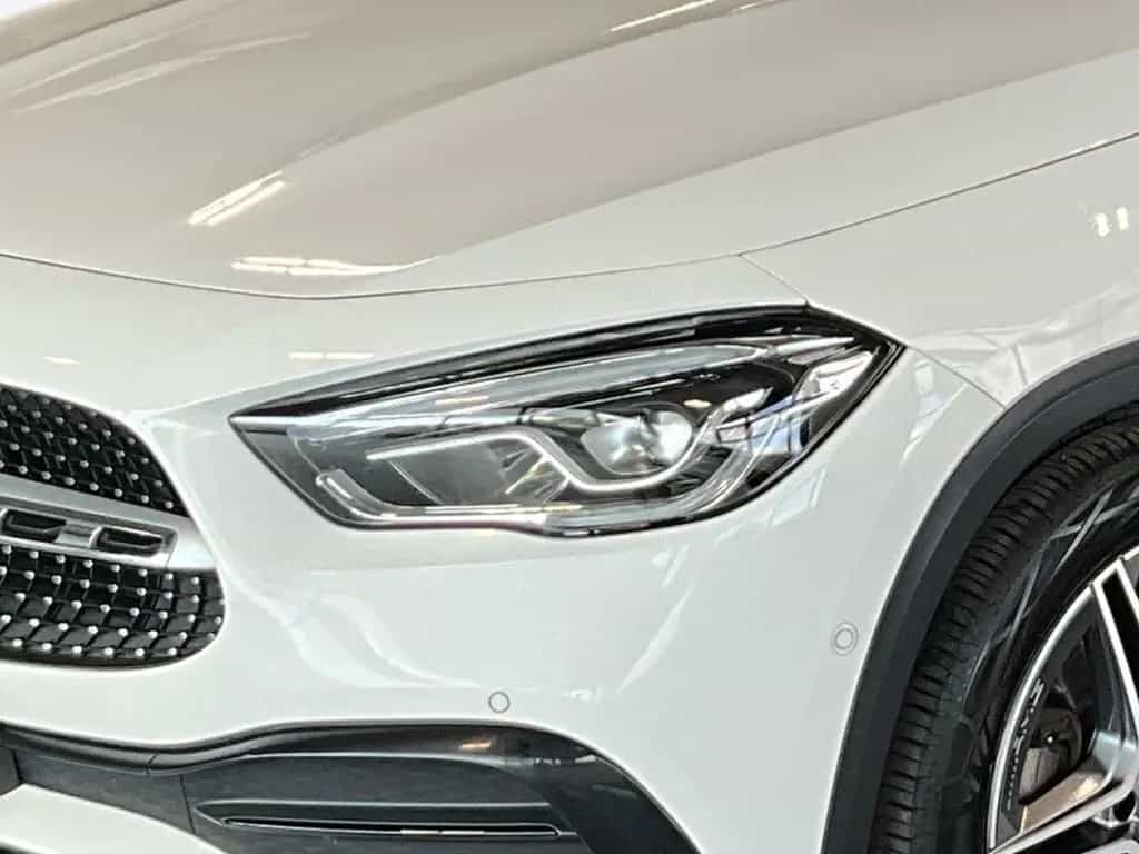 Mercedes-Benz GLA 200 AMG Panorama-Schiebedach 360 AUT Kam. LM 01/2022-photo-5