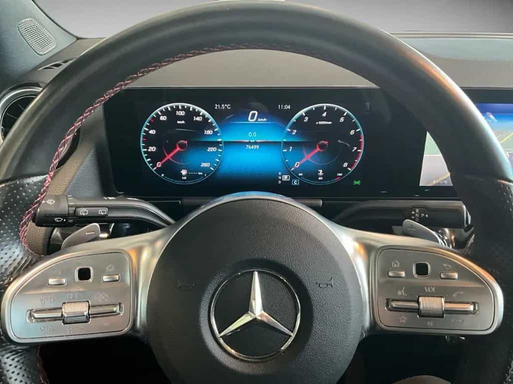Mercedes-Benz GLA 200 AMG Panorama-Schiebedach 360 AUT Kam. LM 01/2022-photo-9