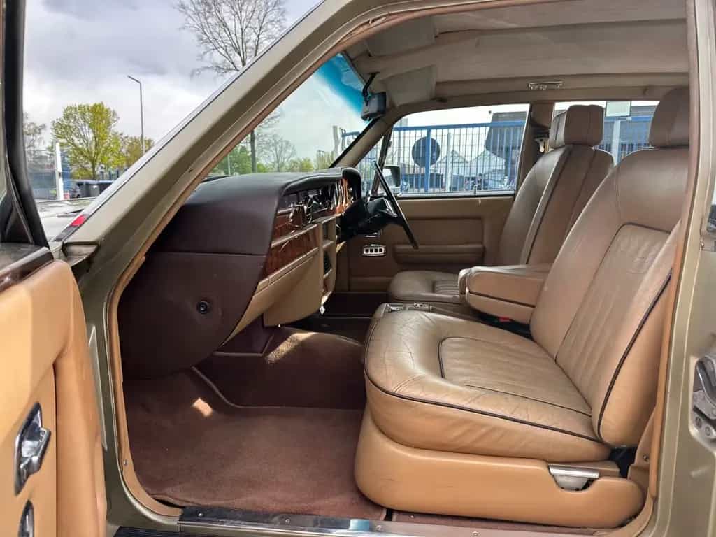 Rolls-Royce Silver Spirit - 10/1982-photo-10