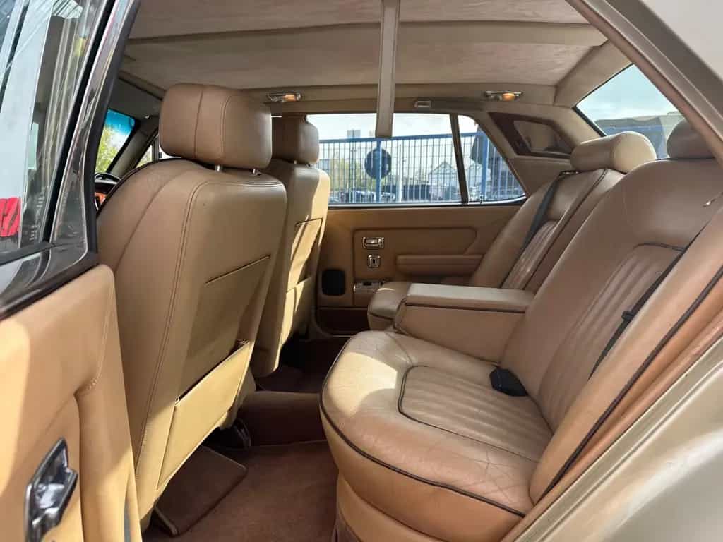 Rolls-Royce Silver Spirit - 10/1982-photo-12
