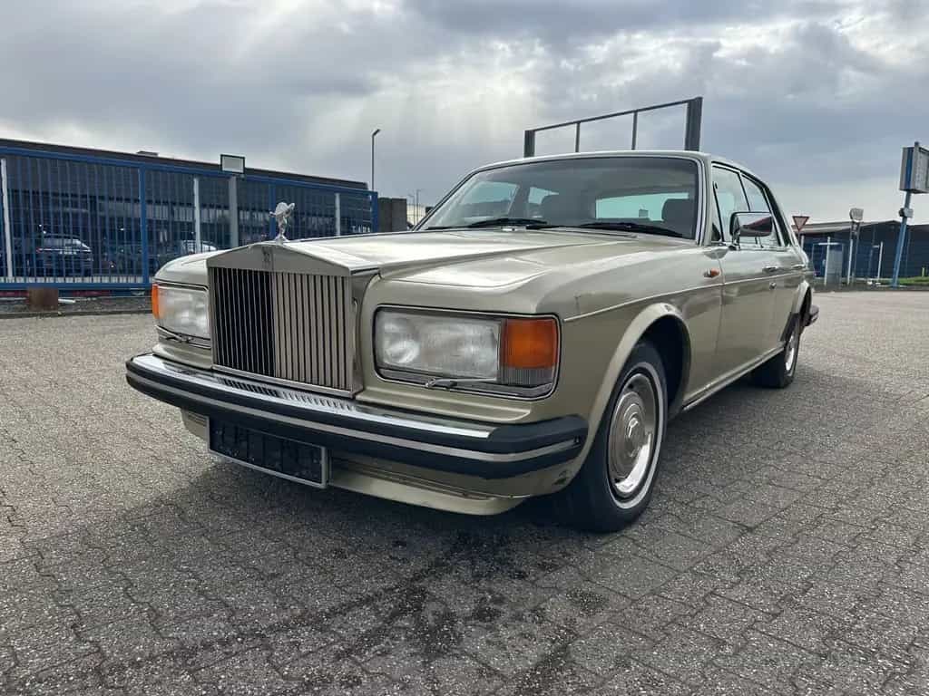 Rolls-Royce Silver Spirit - 10/1982-photo-2