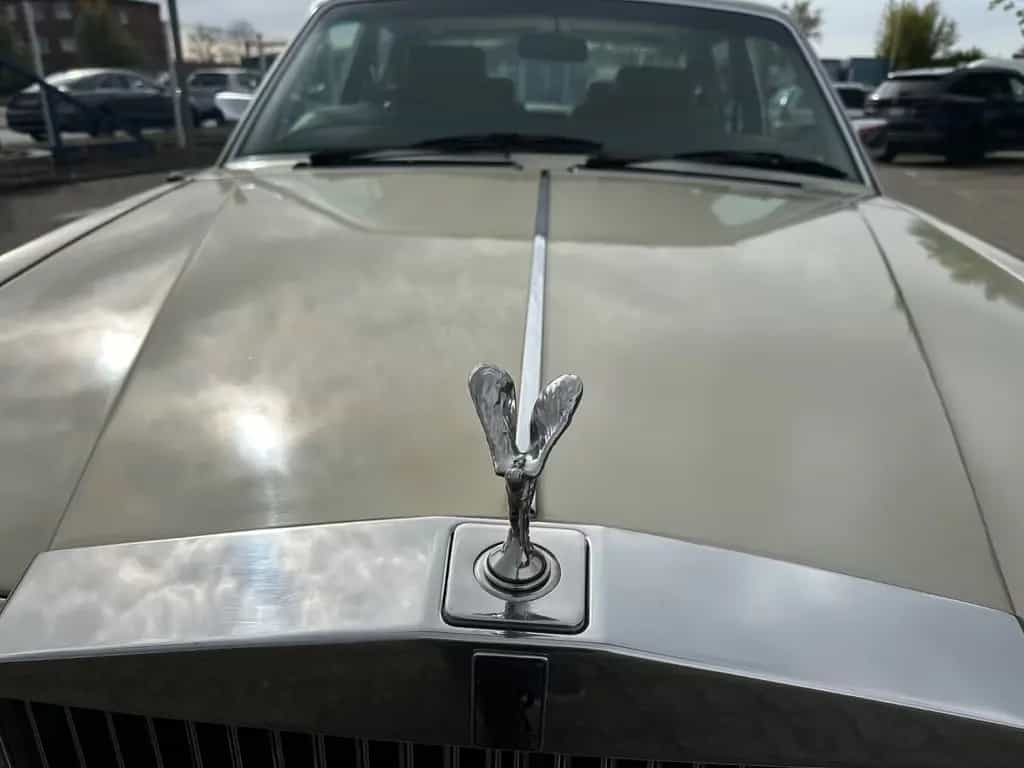 Rolls-Royce Silver Spirit - 10/1982-photo-3