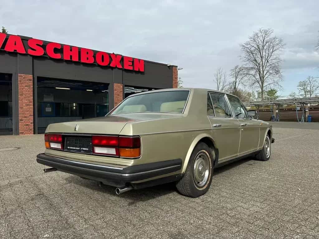 Rolls-Royce Silver Spirit - 10/1982-photo-8