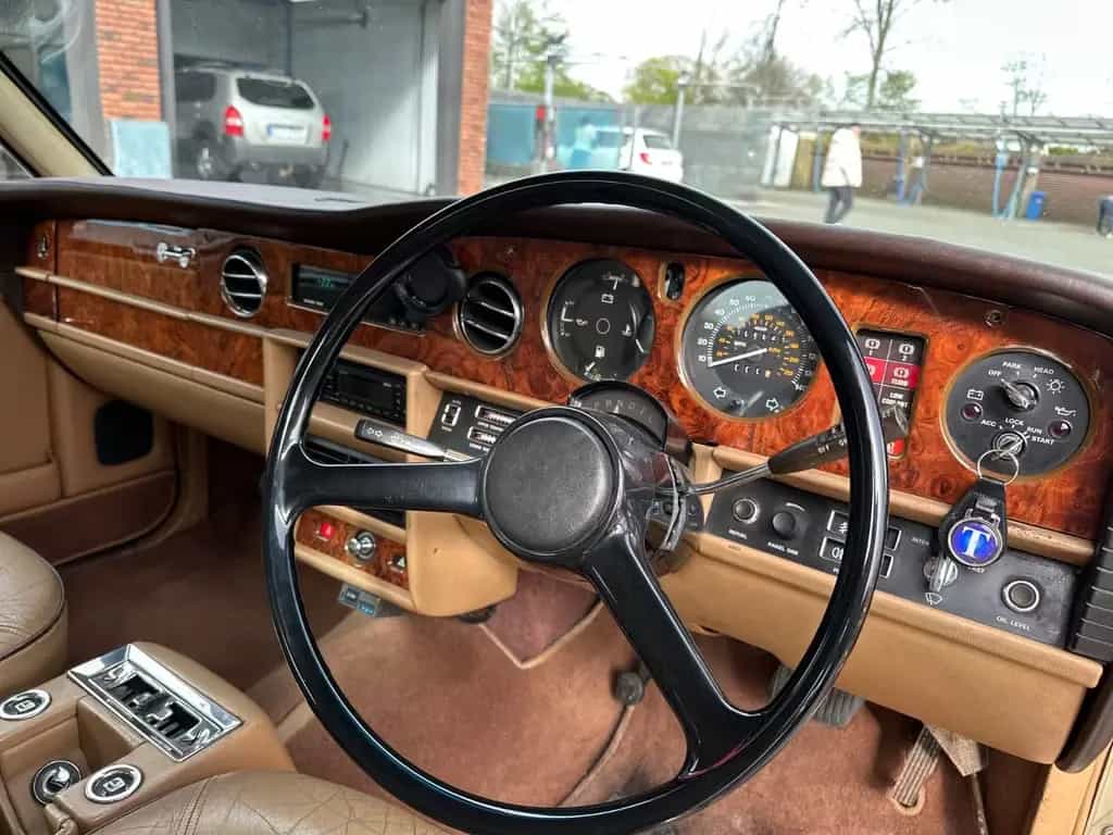 Rolls-Royce Silver Spirit - 10/1982-photo-9