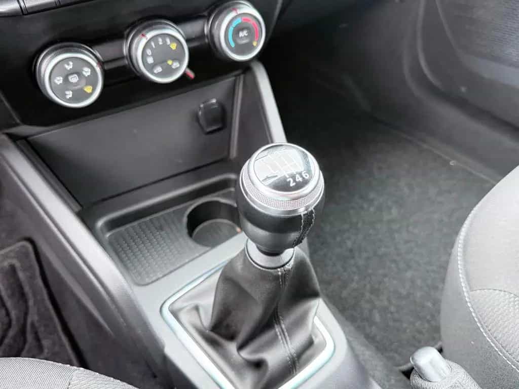 Dacia Duster II Comfort 4WD Navi Cam AHK 06/2020-photo-12