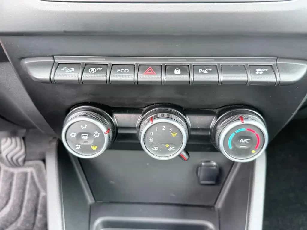 Dacia Duster II Comfort 4WD Navi Cam AHK 06/2020-photo-13