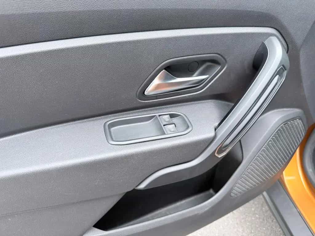 Dacia Duster II Comfort 4WD Navi Cam AHK 06/2020-photo-5
