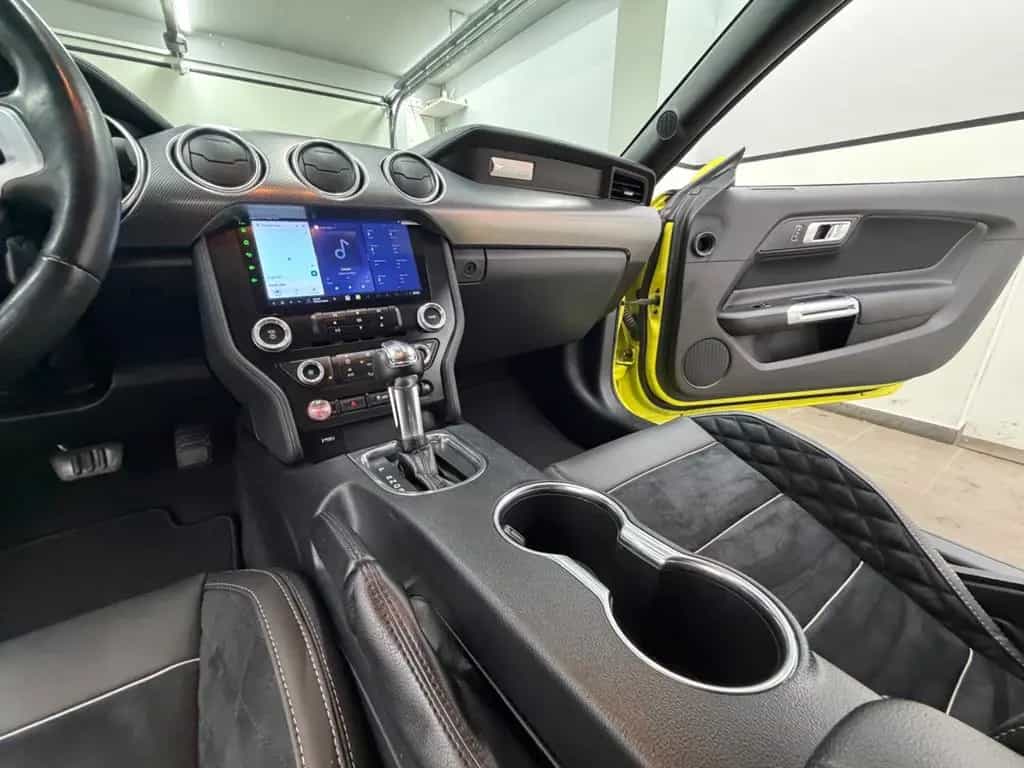 Ford Mustang 5.0 V8/MY-25 Kit/Grabber Yellow/SpurH/20 07/2021-photo-33