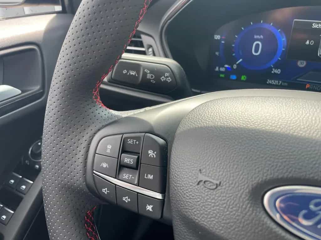 Ford Focus ST-Line X Turnier AUT | AHK | NAV | WINTER 04/2024-photo-17