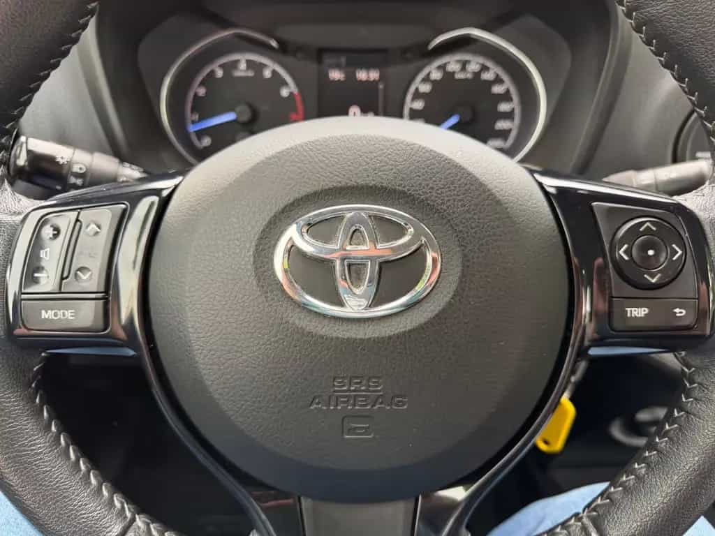 Toyota Yaris 1.5 Team 07/2018-photo-17