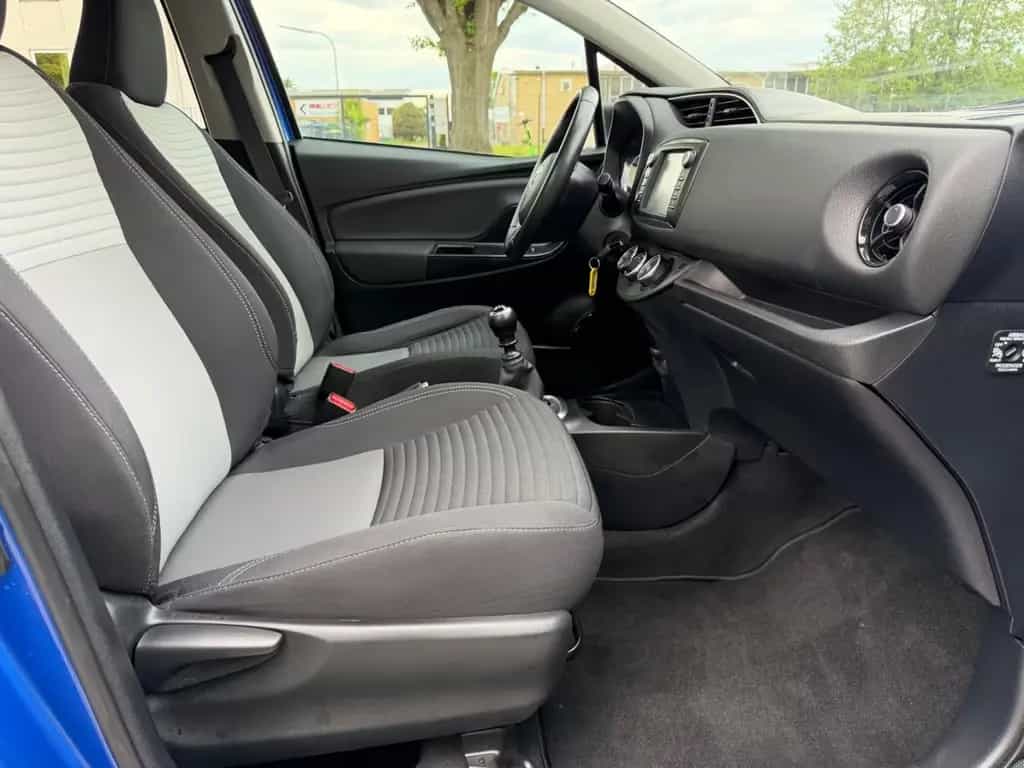 Toyota Yaris 1.5 Team 07/2018-photo-9