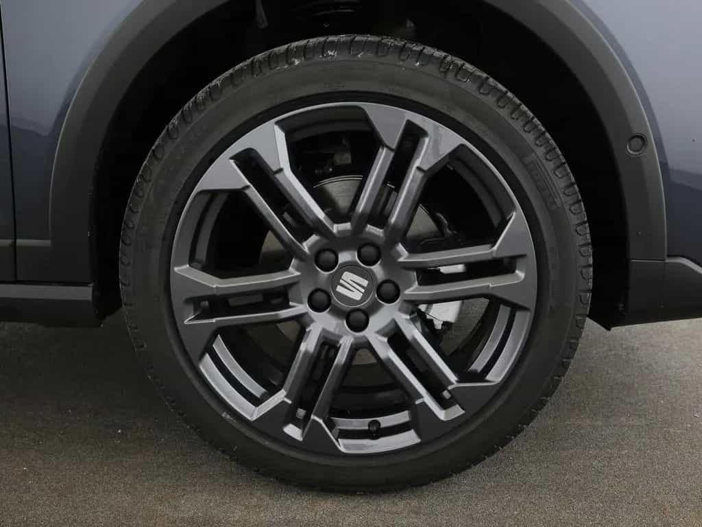 Seat Arona FR 1.0 TSI 116 PS 7 Gang DSG FR  LED Navi null-photo-18