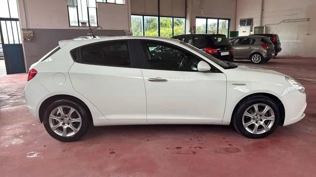 Alfa Romeo Giulietta 1.6 JTDm-2 105 CV Exclusive 10/2014-photo-1