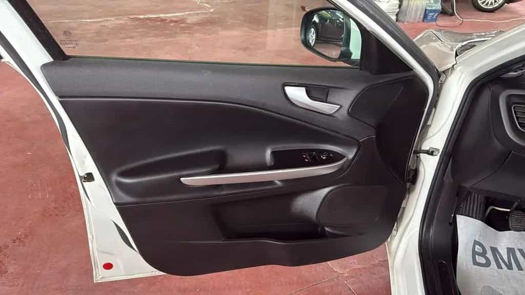 Alfa Romeo Giulietta 1.6 JTDm-2 105 CV Exclusive 10/2014-photo-12