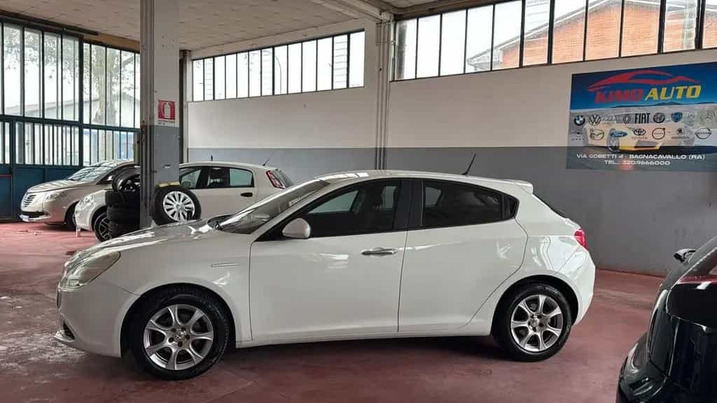 Alfa Romeo Giulietta 1.6 JTDm-2 105 CV Exclusive 10/2014-photo-2