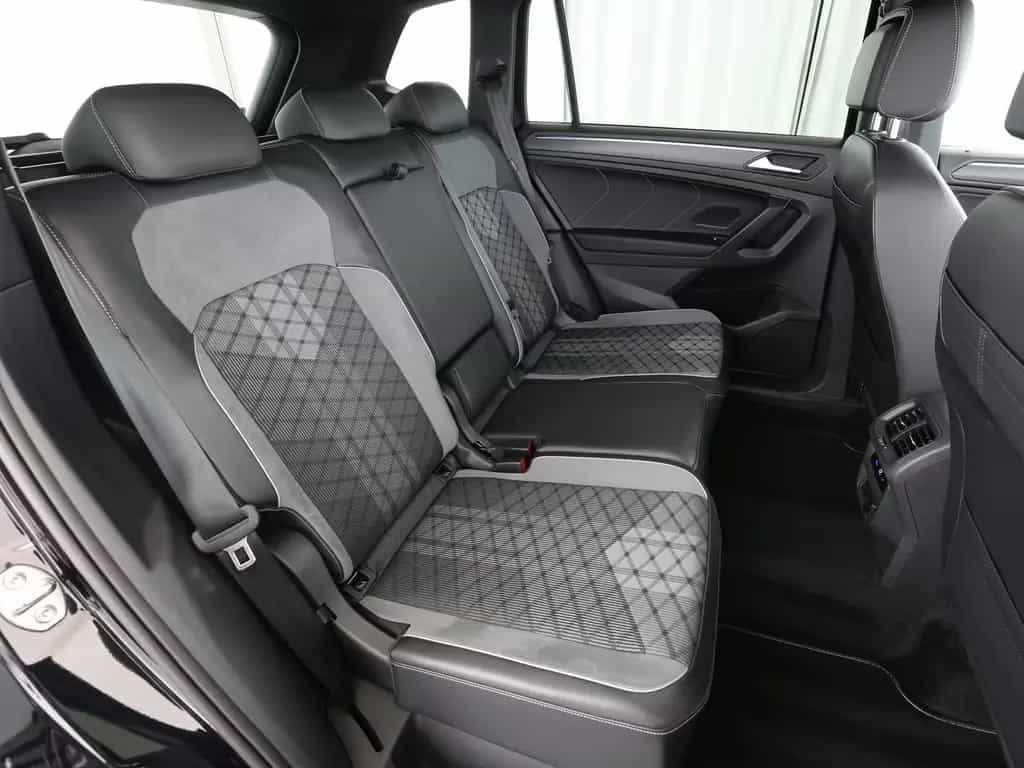 Volkswagen Tiguan Allspace 2.0TSI 190PS DSG 4M R-Line Black 02/2022-photo-14