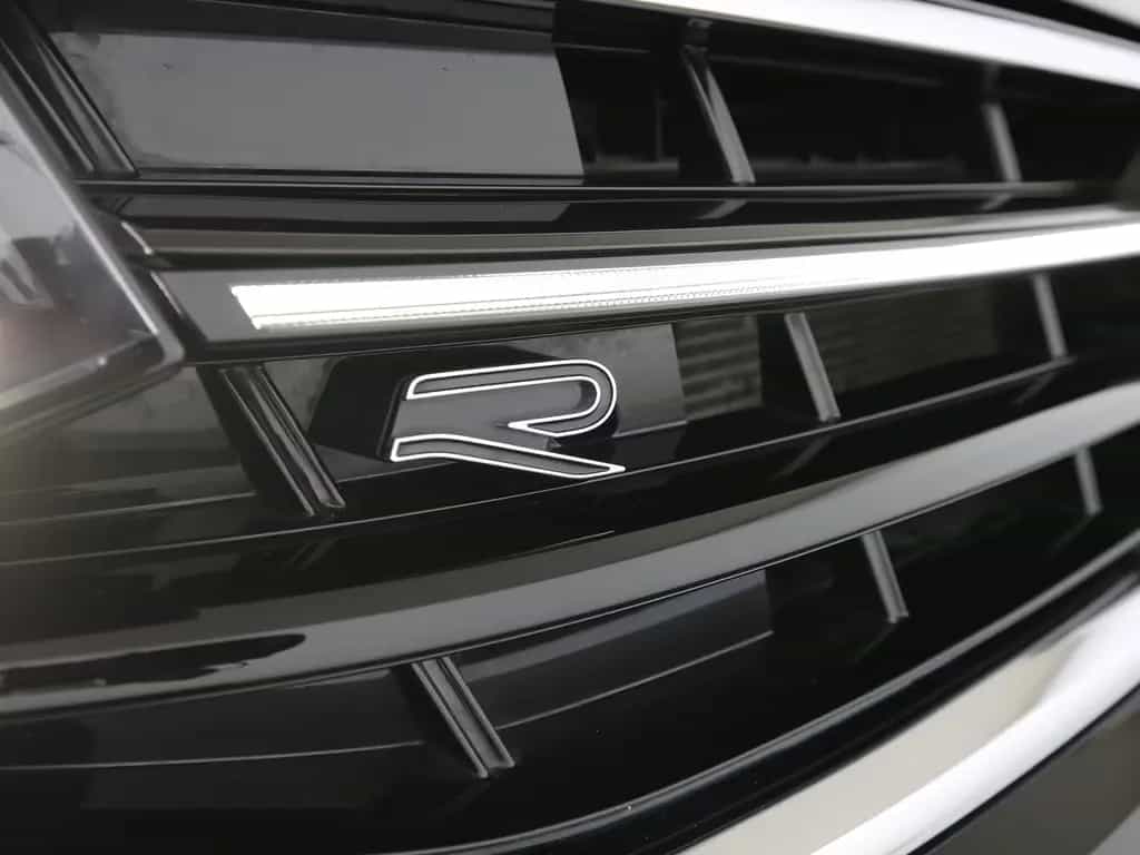 Volkswagen Tiguan Allspace 2.0TSI 190PS DSG 4M R-Line Black 02/2022-photo-23