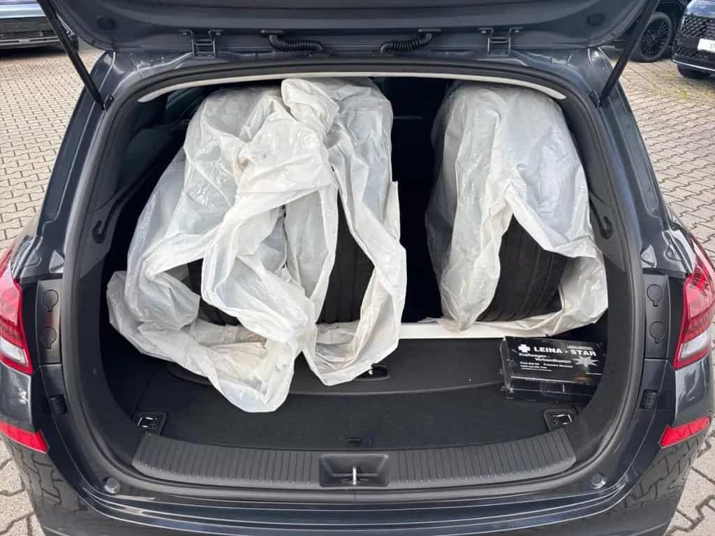 Hyundai i30 cw Edition 30+ Mild-Hybrid El. Panodach Navi 03/2021-photo-11
