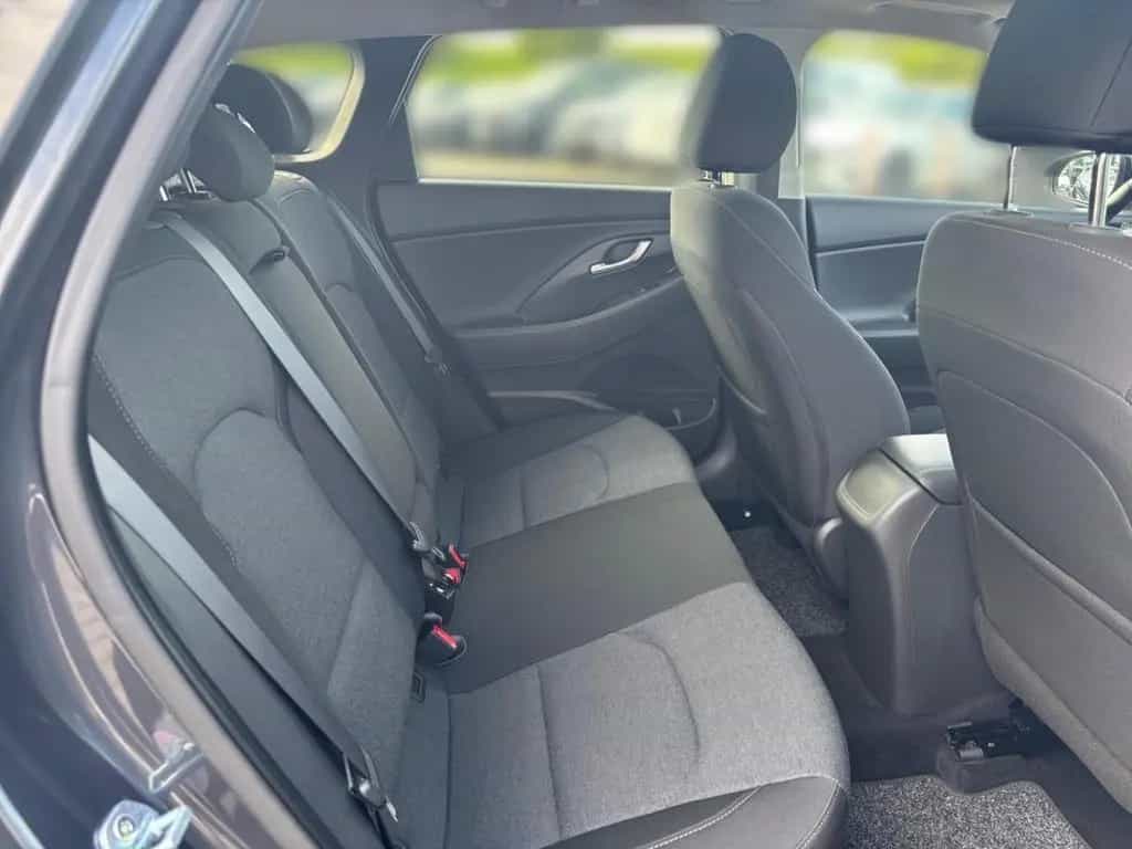 Hyundai i30 cw Edition 30+ Mild-Hybrid El. Panodach Navi 03/2021-photo-12