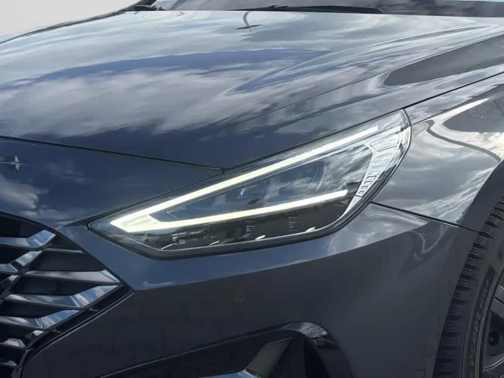Hyundai i30 cw Edition 30+ Mild-Hybrid El. Panodach Navi 03/2021-photo-4