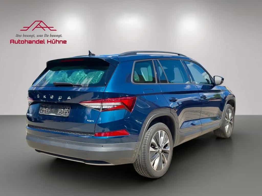 Skoda Kodiaq Tour 2.0 TSI 4x4/1.Hand/360/Canton/Standh 03/2022-photo-4