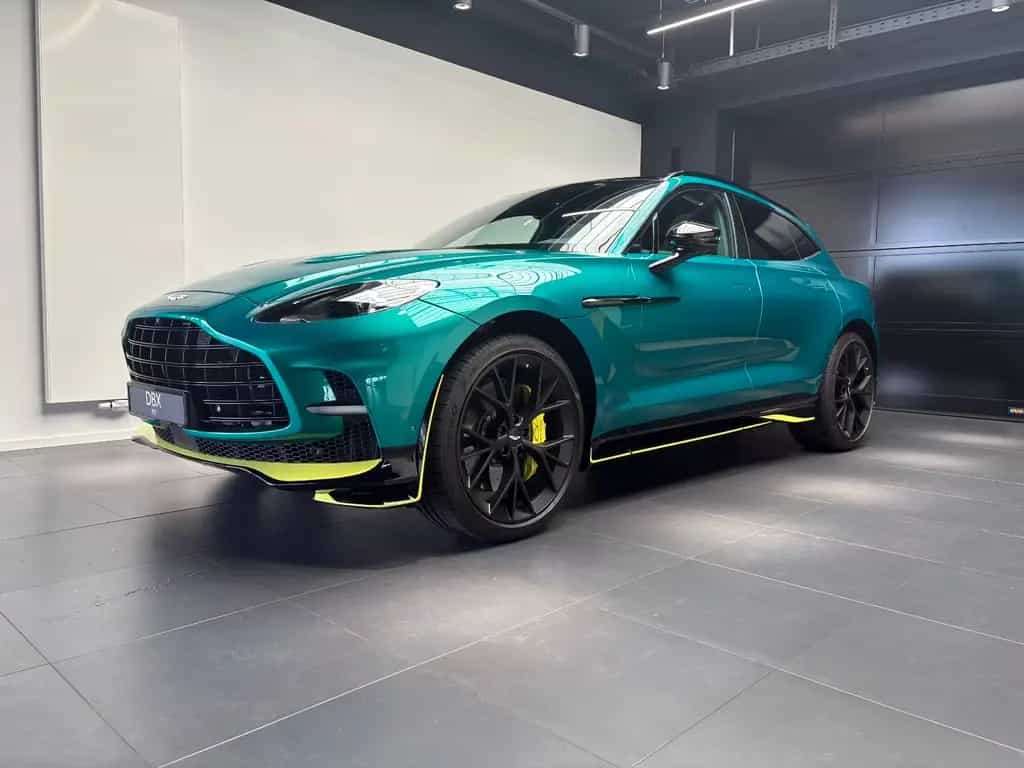 Aston Martin DBX 707 AMR24 Edition - Medical Car - Carbon 01/2025-photo-0