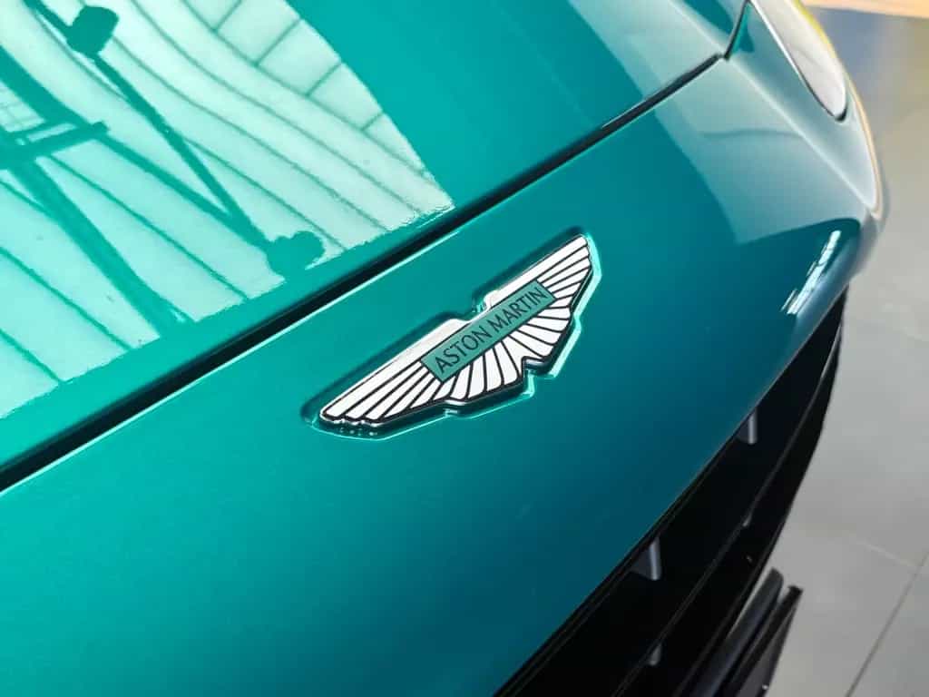 Aston Martin DBX 707 AMR24 Edition - Medical Car - Carbon 01/2025-photo-14