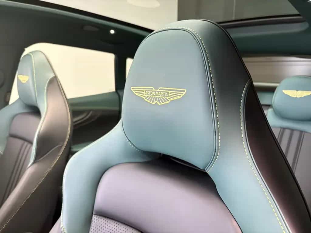Aston Martin DBX 707 AMR24 Edition - Medical Car - Carbon 01/2025-photo-16