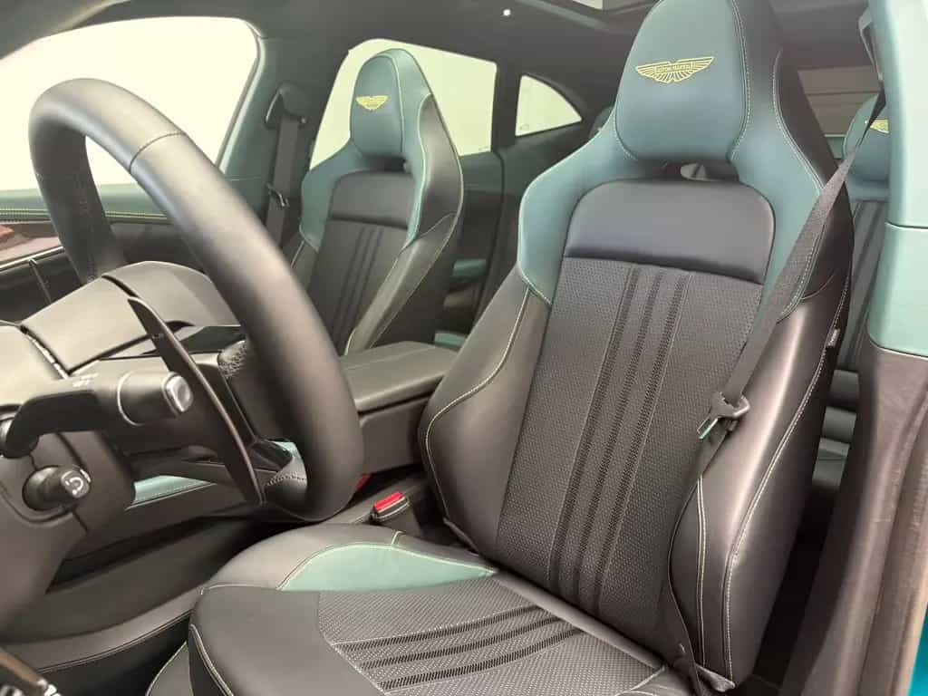 Aston Martin DBX 707 AMR24 Edition - Medical Car - Carbon 01/2025-photo-2