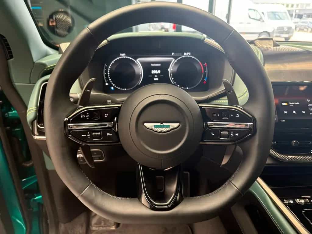 Aston Martin DBX 707 AMR24 Edition - Medical Car - Carbon 01/2025-photo-9