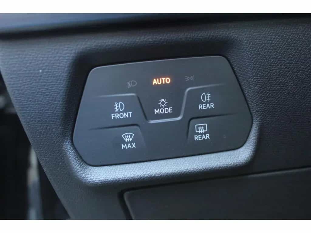 Cupra Leon Sportstourer 2.0 TSI DSG AHK MATRIX LED DCC 03/2023-photo-12