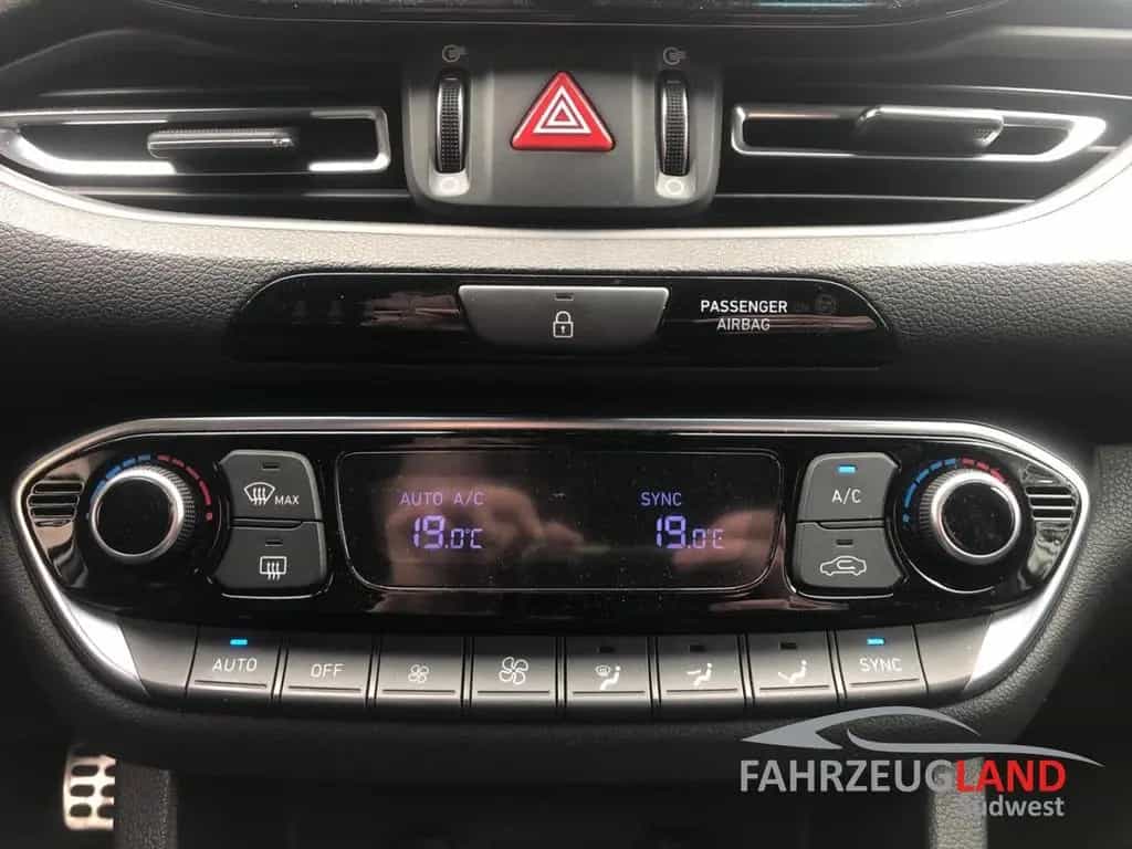 Hyundai i30 cw N Line AHK abn.  Sportsitze Navi Tempomat 08/2022-photo-14