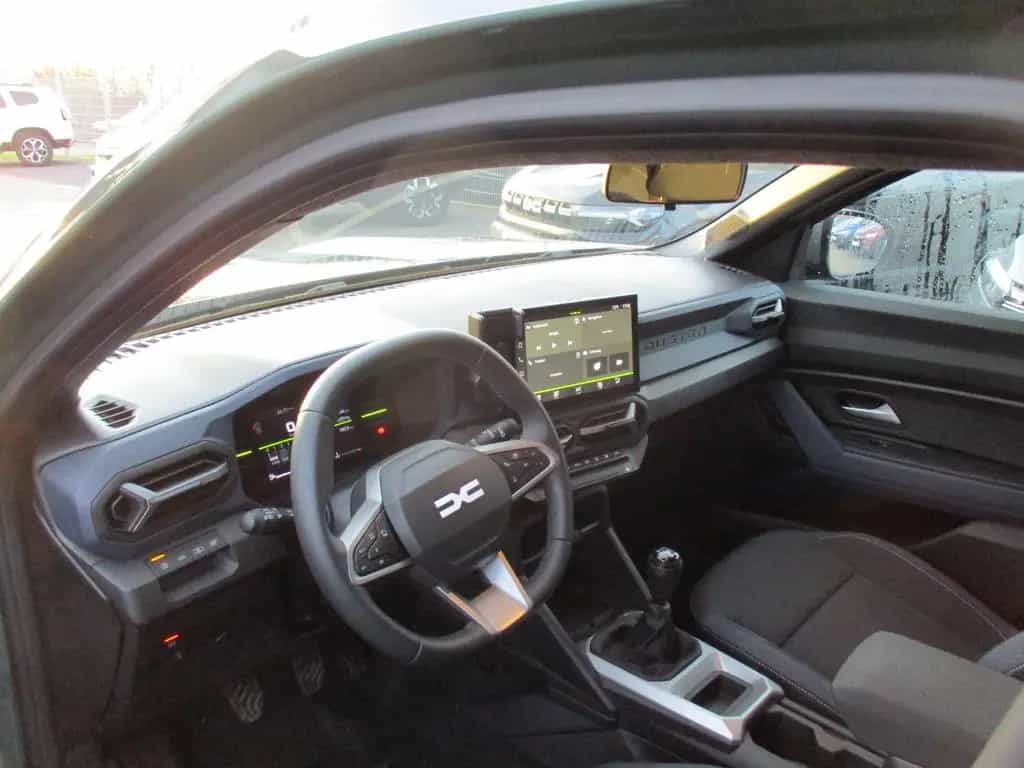 Dacia Duster III TCe 130 Journey,SHZ,Kam,PDC, 05/2025-photo-4