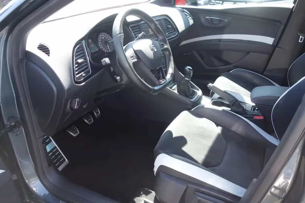Seat Leon ST Cupra 290 LED-Navi-Pano 04/2016-photo-21