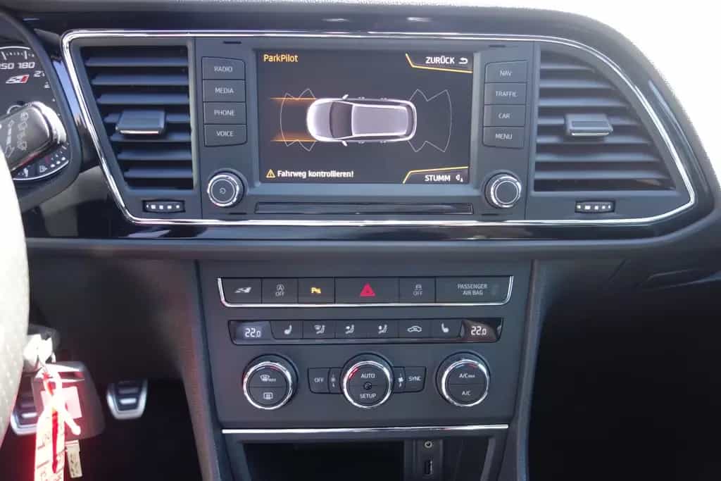Seat Leon ST Cupra 290 LED-Navi-Pano 04/2016-photo-27