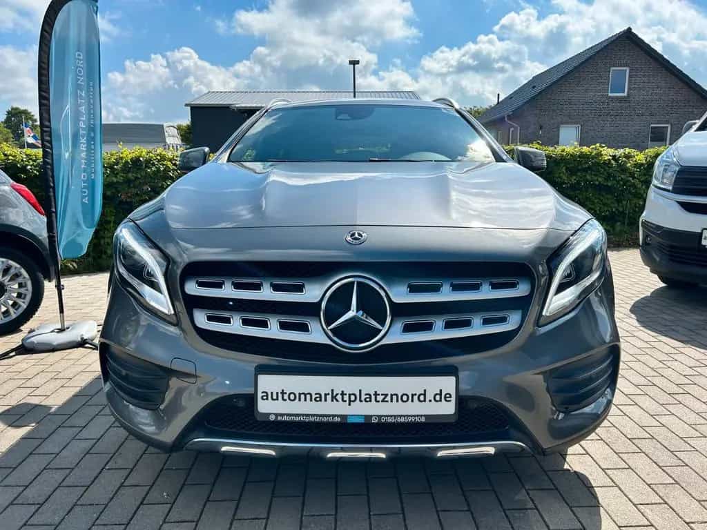 Mercedes-Benz GLA 200 AMG Line Buisness Automatik 11/2017-photo-1