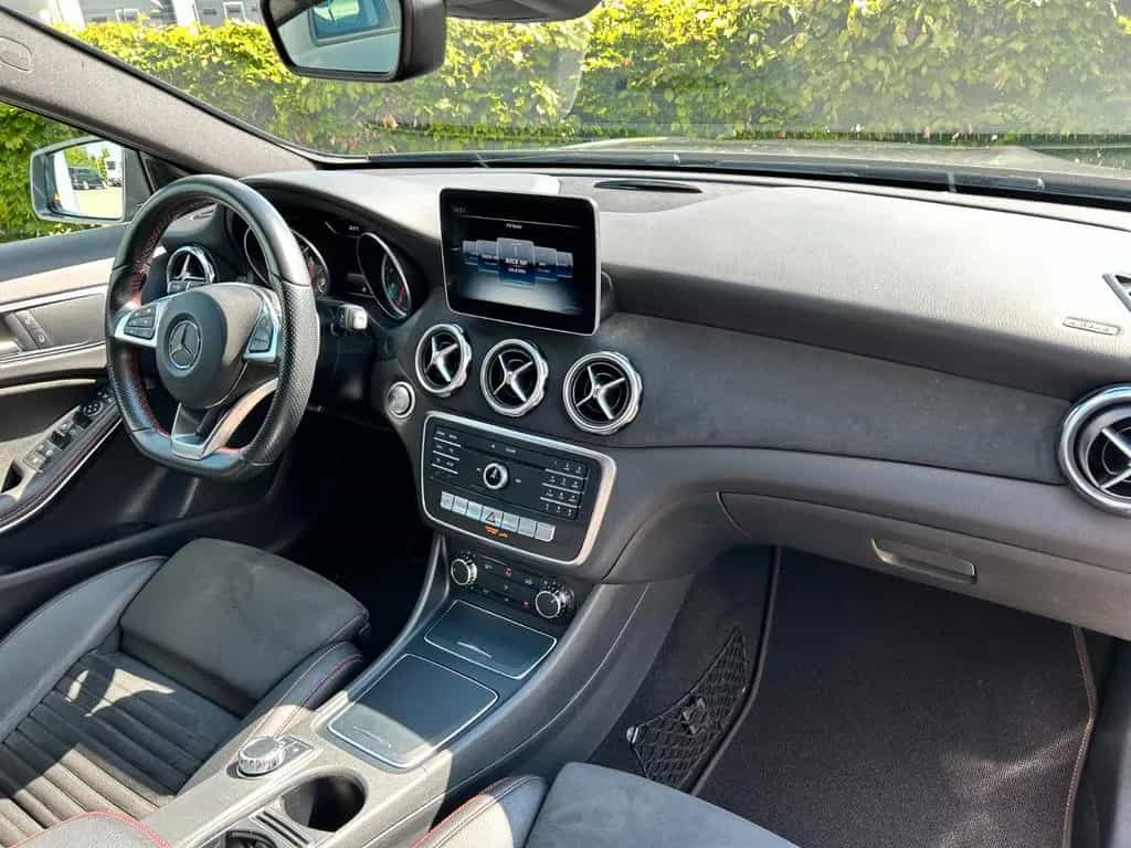 Mercedes-Benz GLA 200 AMG Line Buisness Automatik 11/2017-photo-17