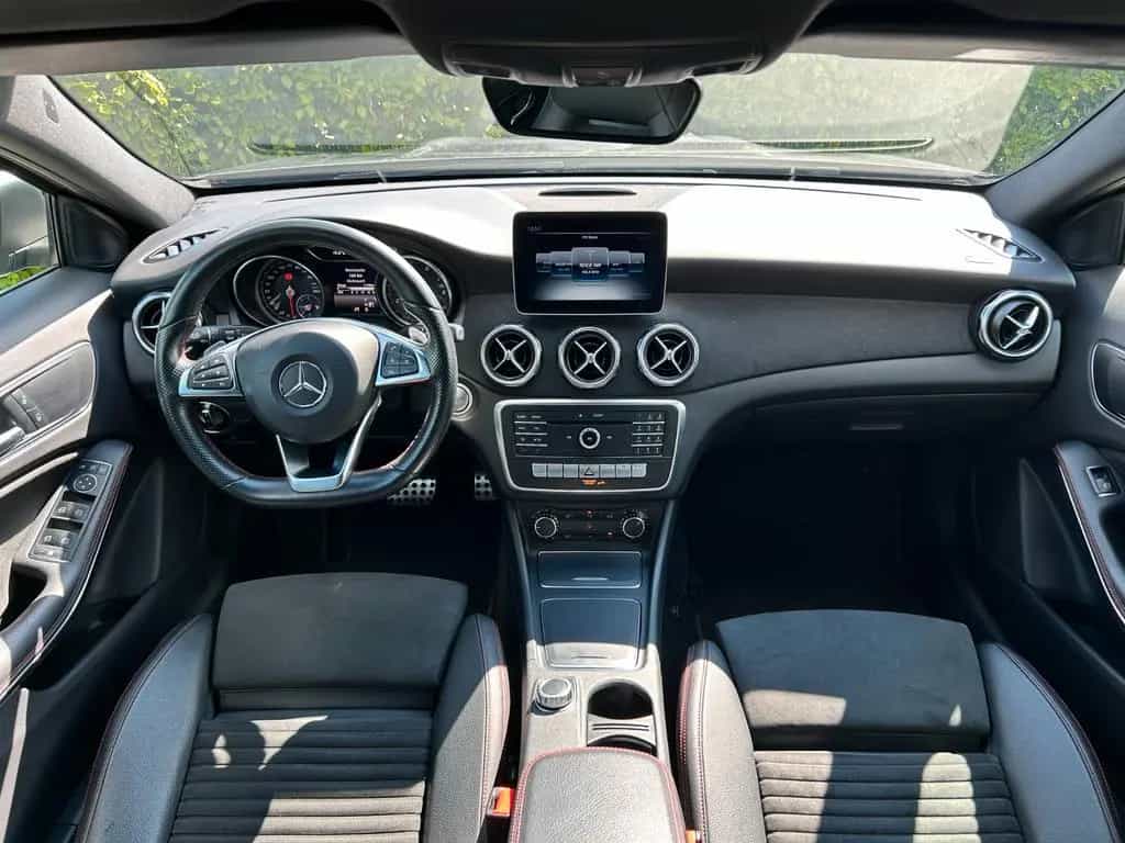 Mercedes-Benz GLA 200 AMG Line Buisness Automatik 11/2017-photo-18
