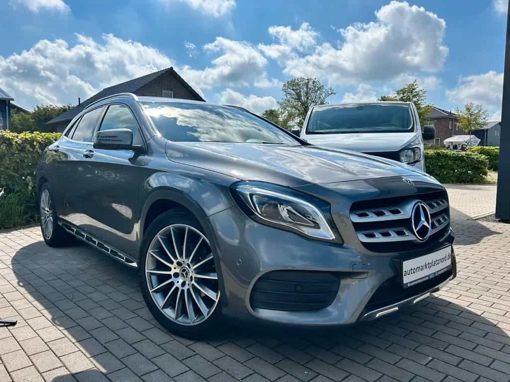 Mercedes-Benz GLA 200 AMG Line Buisness Automatik 11/2017-photo-2