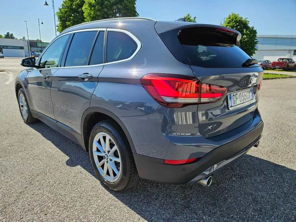 BMW X1 sdrive20d Advantage auto 04/2021-photo-3