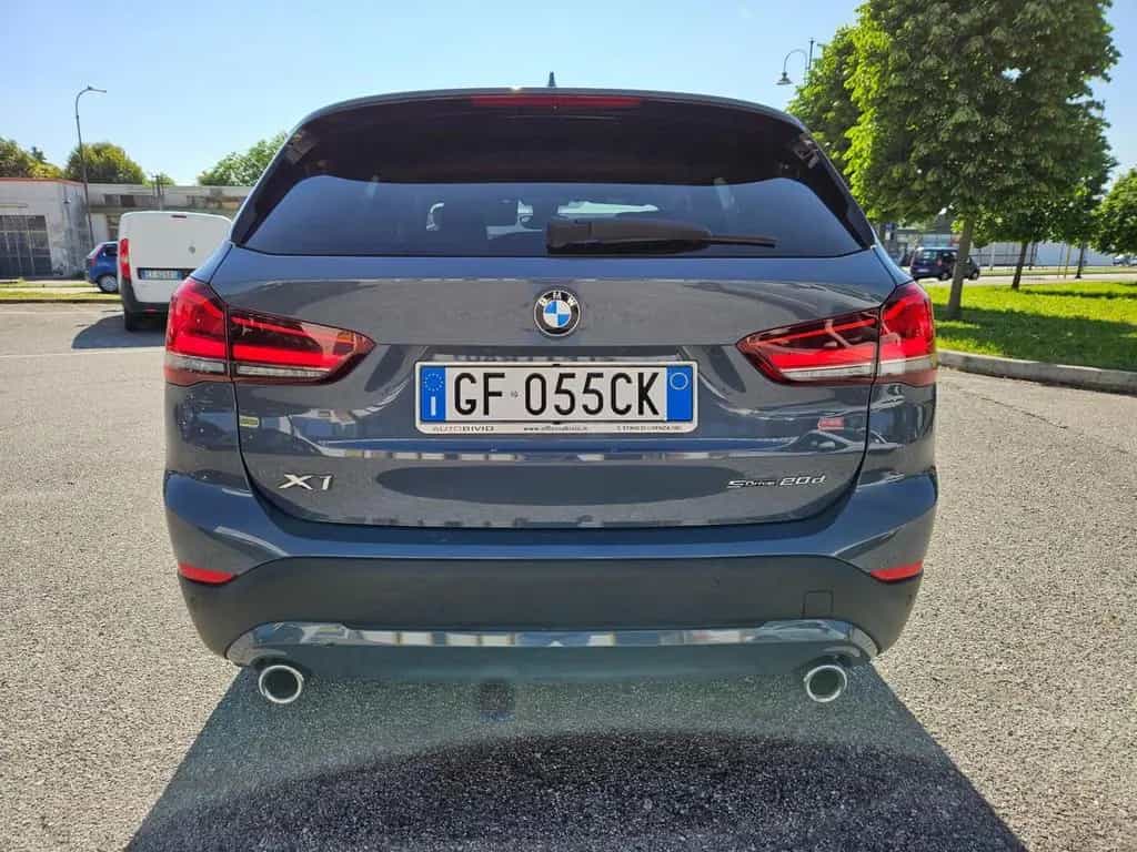 BMW X1 sdrive20d Advantage auto 04/2021-photo-4
