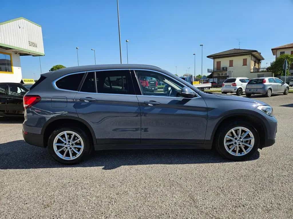 BMW X1 sdrive20d Advantage auto 04/2021-photo-6
