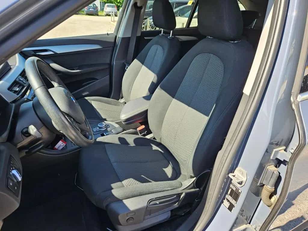 BMW X1 sdrive20d Advantage auto 04/2021-photo-8