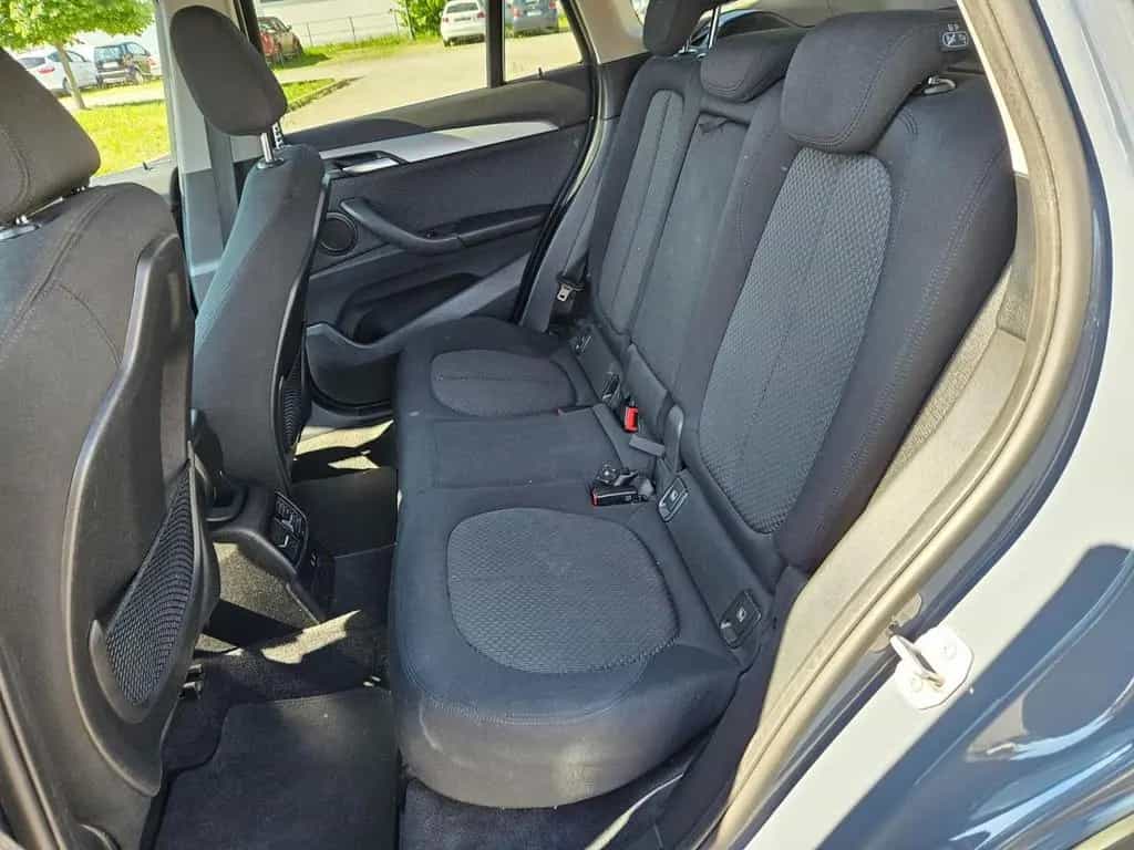 BMW X1 sdrive20d Advantage auto 04/2021-photo-9