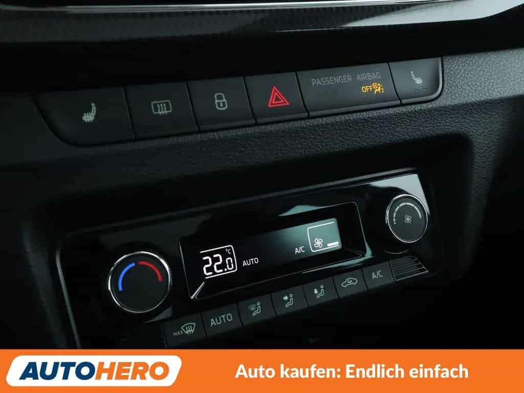 Skoda Fabia 1.0 TSI Monte Carlo*TEMPO*PDC*SHZ*KLIMA* 10/2017-photo-22