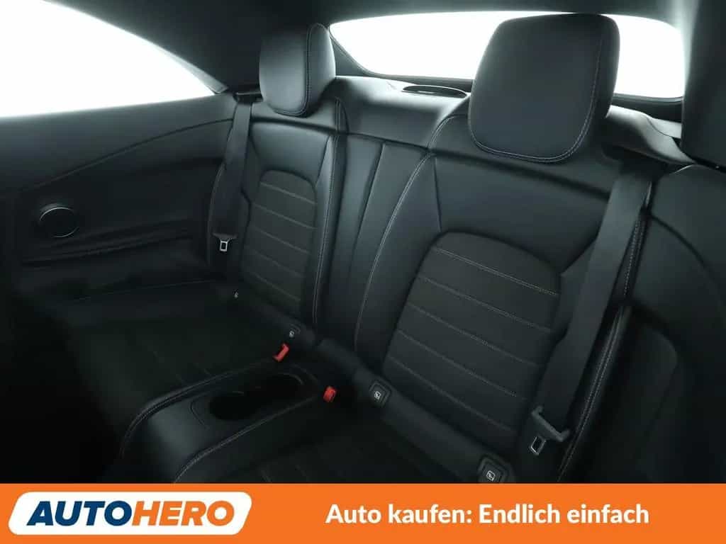 Mercedes-Benz C 180 AMG Line Aut.*NAV*LED*TEMP*PDC*SHZ*ALU* 01/2017-photo-13