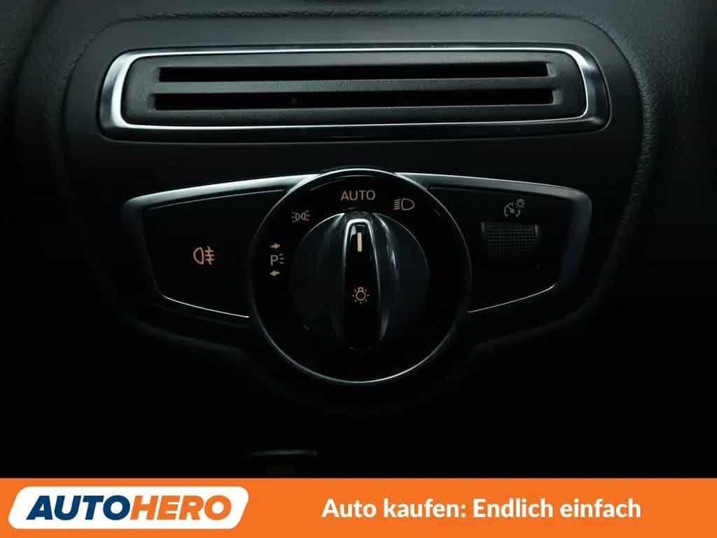 Mercedes-Benz C 180 AMG Line Aut.*NAV*LED*TEMP*PDC*SHZ*ALU* 01/2017-photo-26